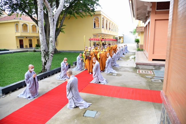 Lễ truyền giới Sa di Phương Trượng